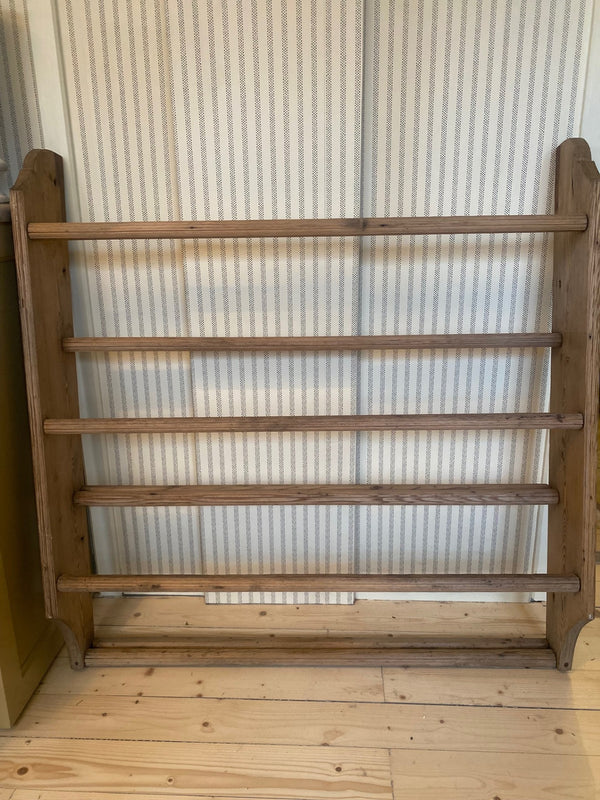 Tallerkenhylle antikk