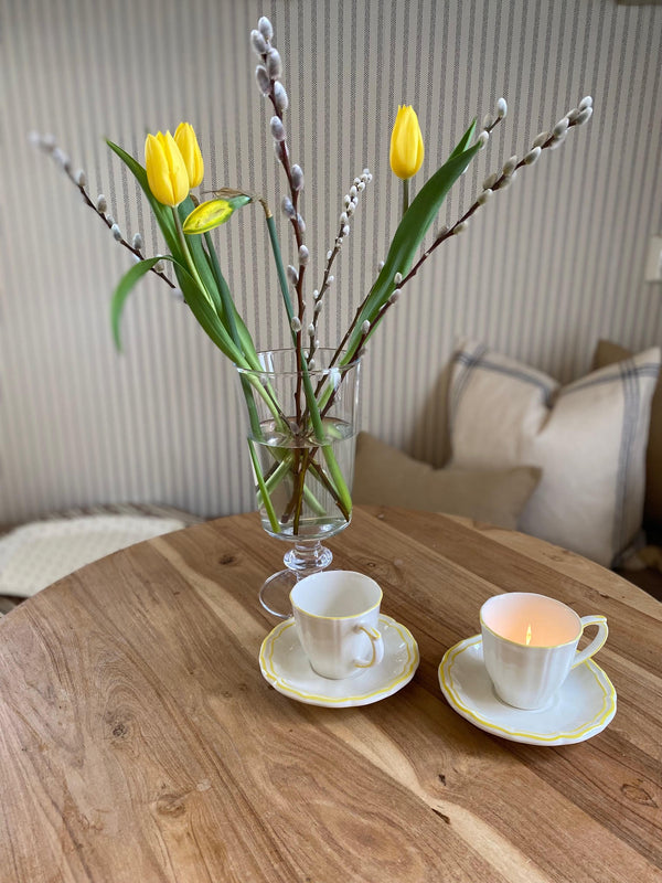 Lisa Hamret vase on stand Large