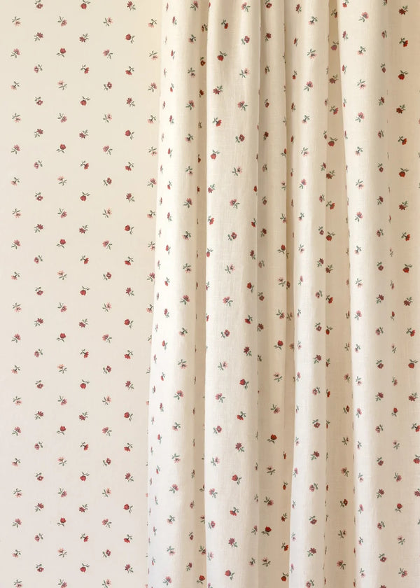 Tess Newall tekstil, Petites fleurs berry