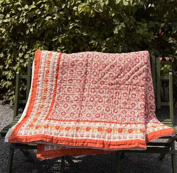 Sengeteppe Rød / Oransje