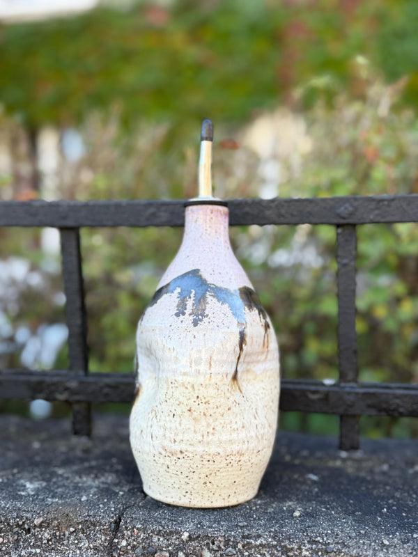 Keramisk olje-karaffel, Rosa spettet