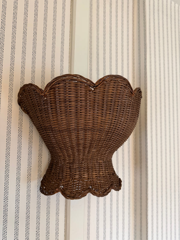 Hastshilp rotting, Vegglampe mørk