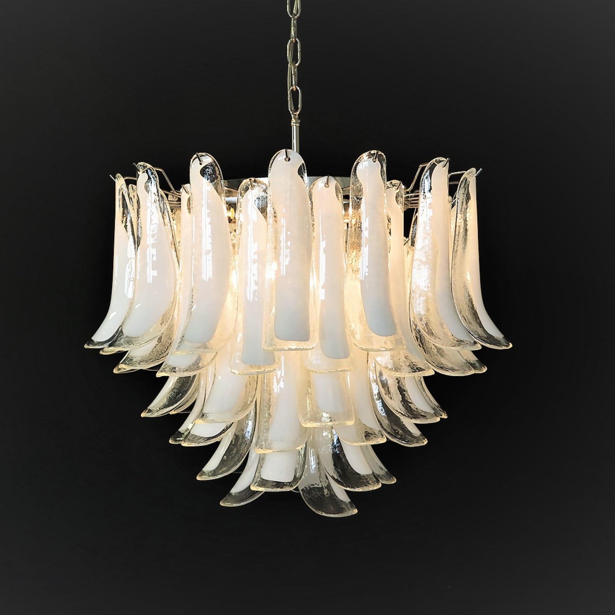 Murano chandelier - Mazzega with 53 transparent lattimo glass petals