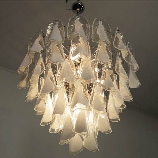 Murano chandelier with 50 lattimo glass rondini