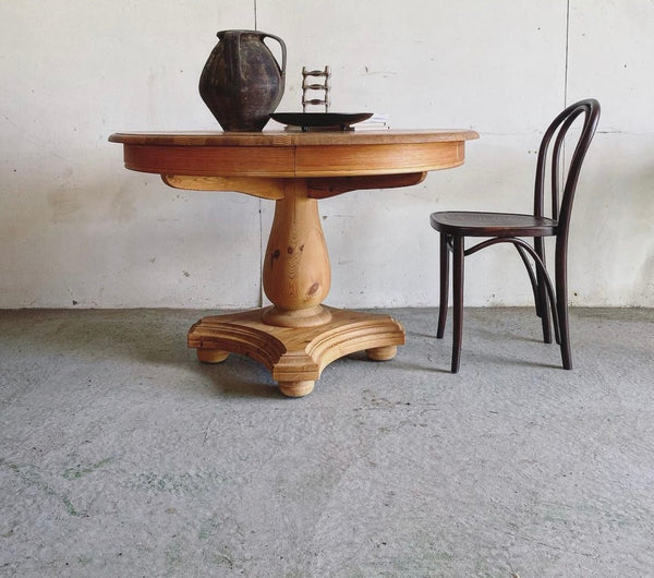 Vintage round dining table